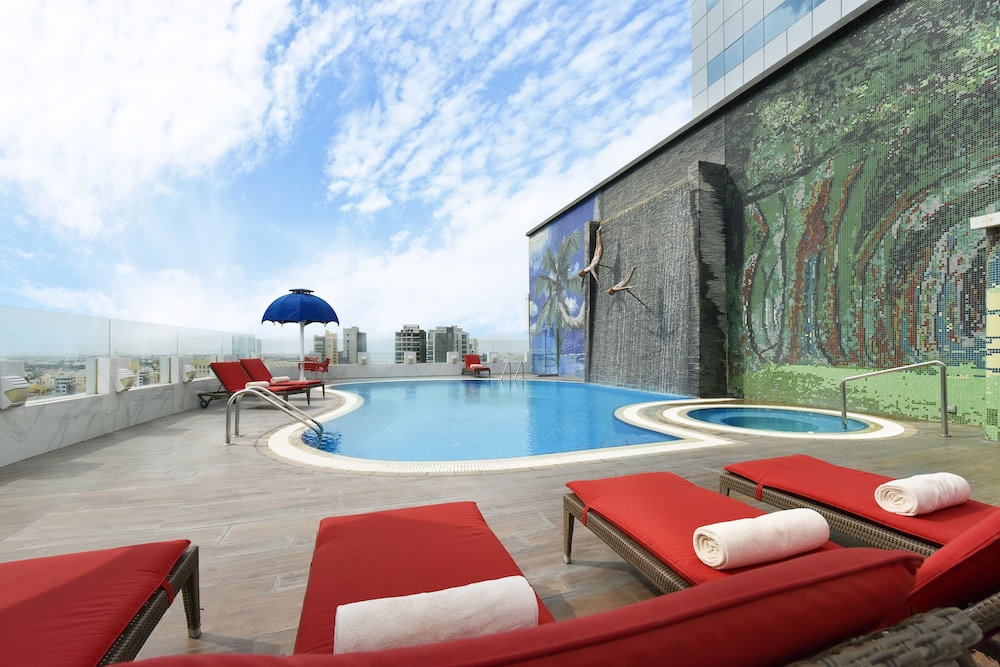 Swiss-Belhotel Seef 24/57