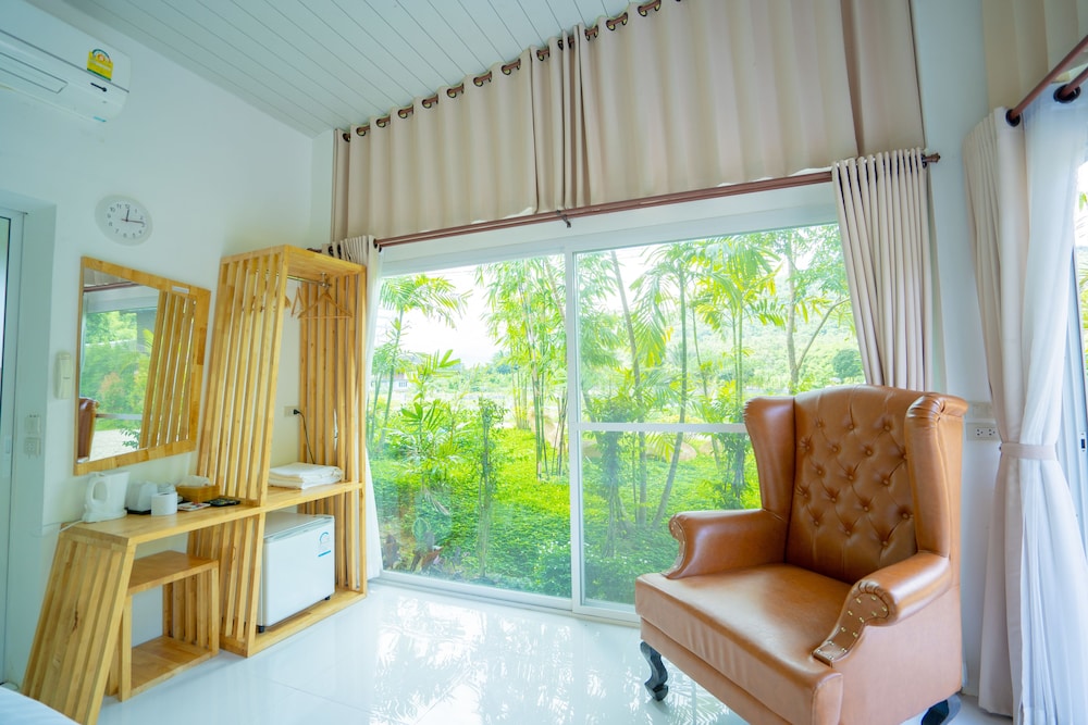 The White House Boutique Chiangrai 36/62