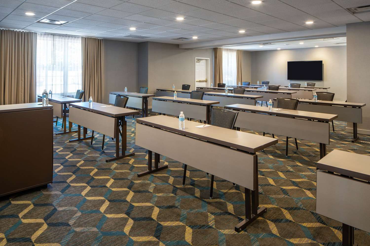 Sonesta Es Suites Fairfax Fair Lakes 52/63