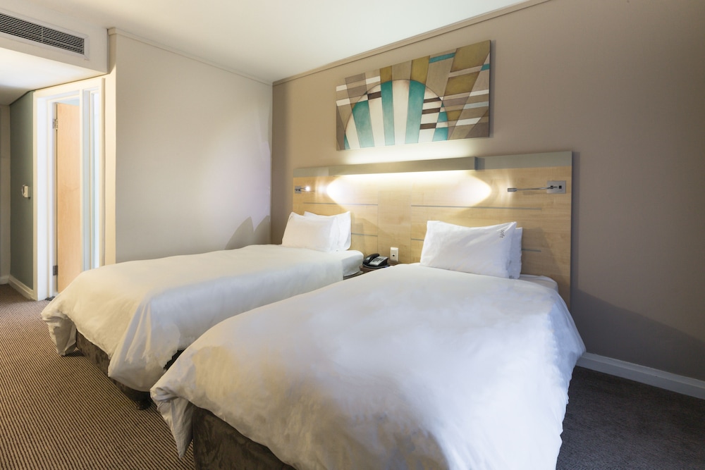 Holiday Inn Express Sandton-Woodmead 36/74