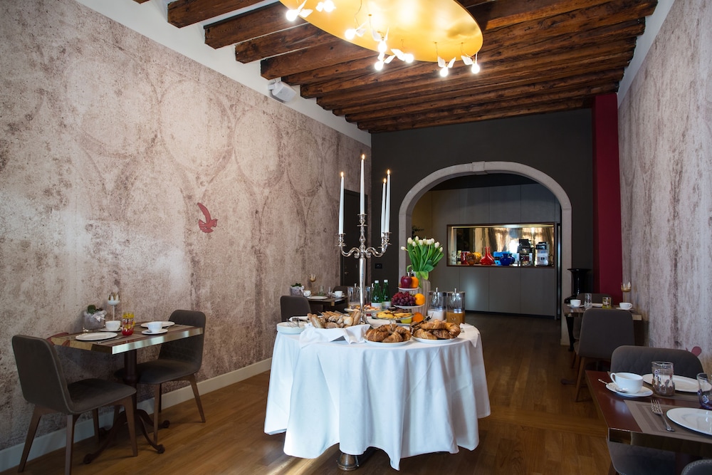 Riva del Vin Boutique Hotel 43/58