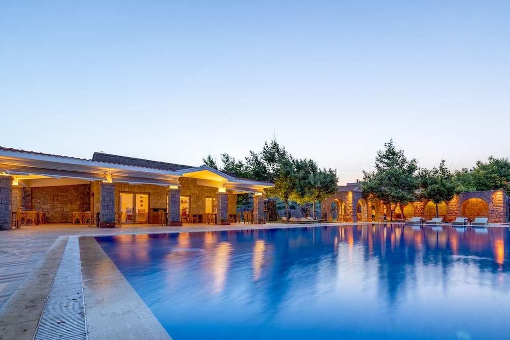 Cinarli Kasri Hotel 6/45