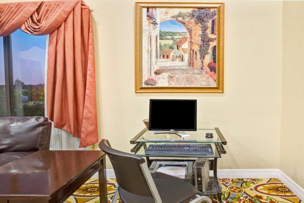 Motel6 La Porte, TX 45/54
