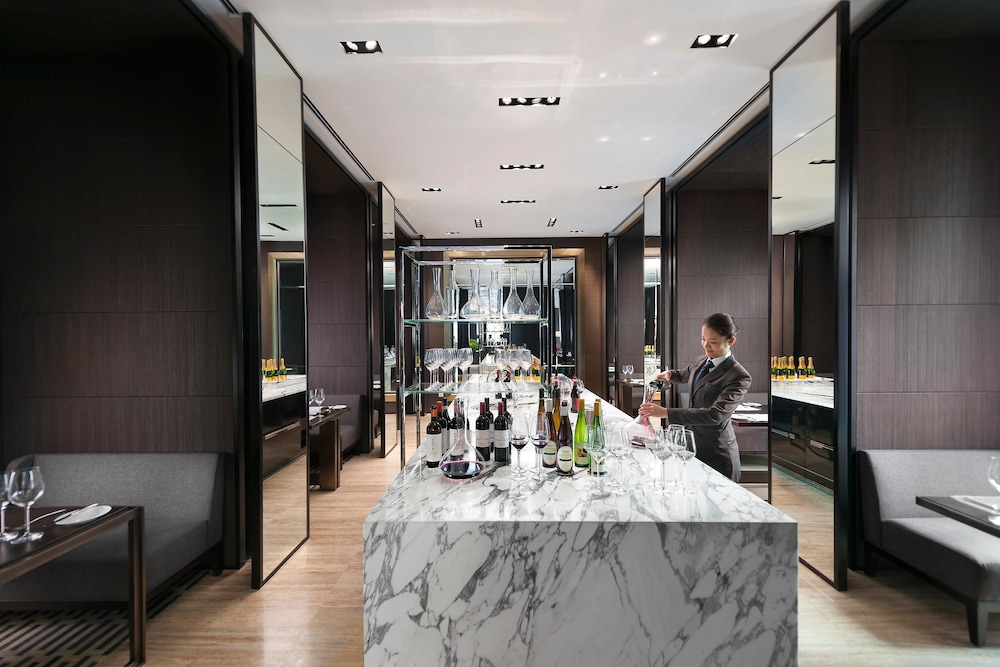 Mandarin Oriental Guangzhou 58/73