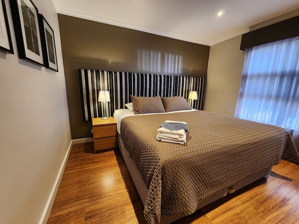 2 BEDROOMS, APARTMENT