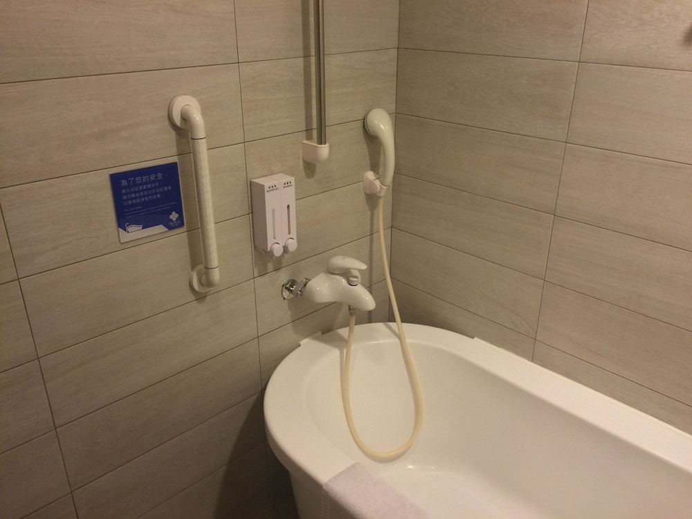MF Hotel Penghu 69/70