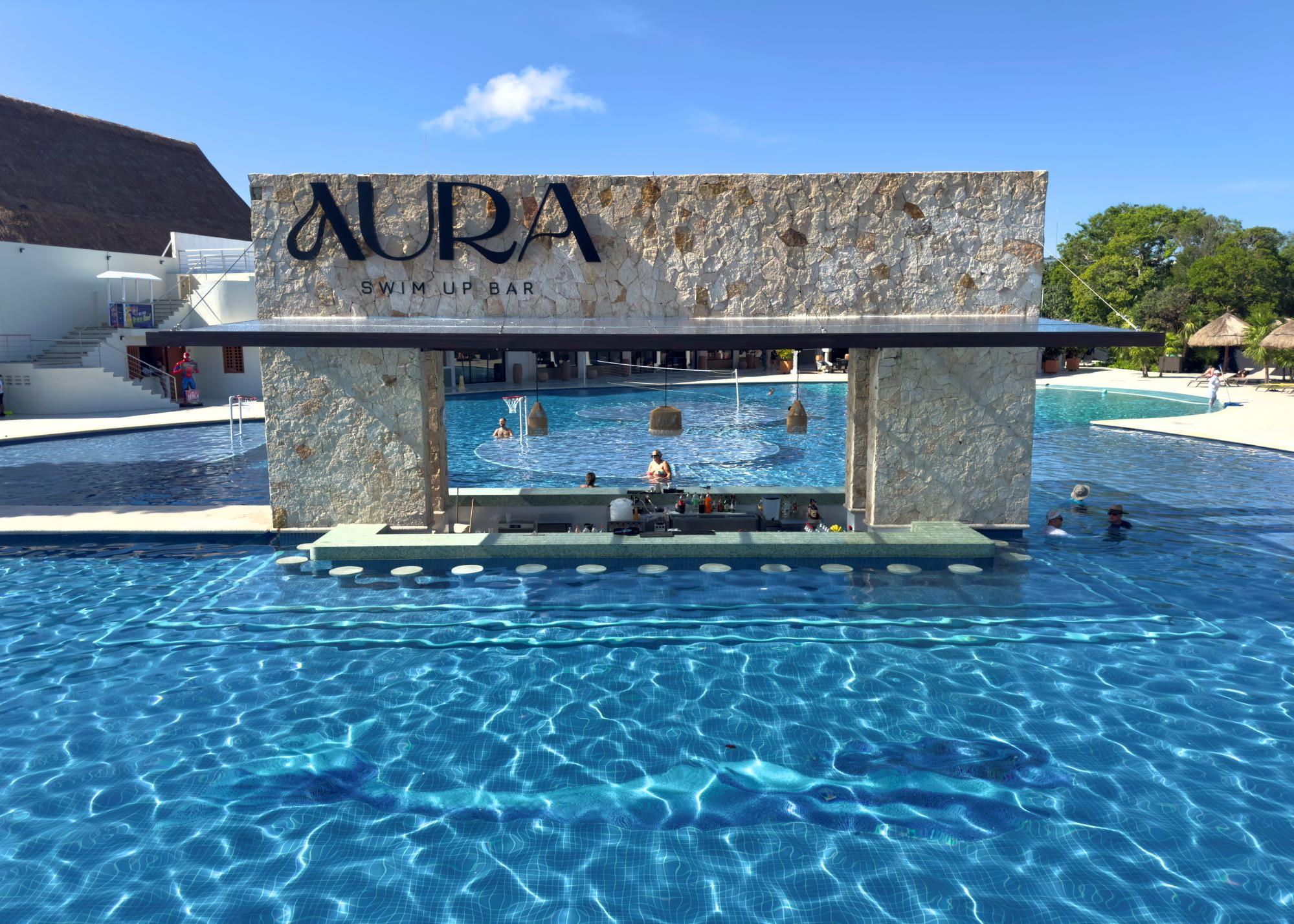 Grand Sirenis Mayan Beach Hotel Spa 64/65