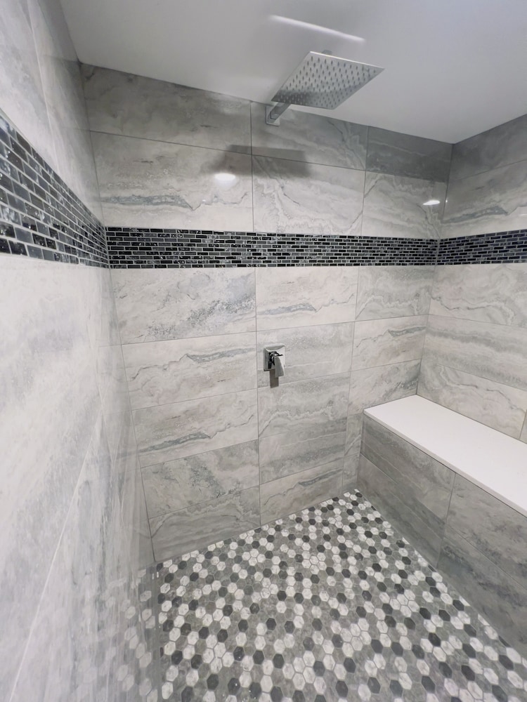 Delight, Premium, Suite, King Bed, Hot Tub