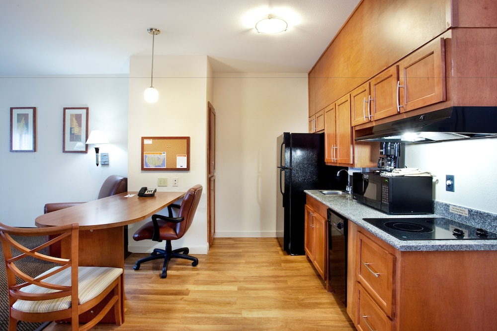 Candlewood Suites New Iberia 51/55