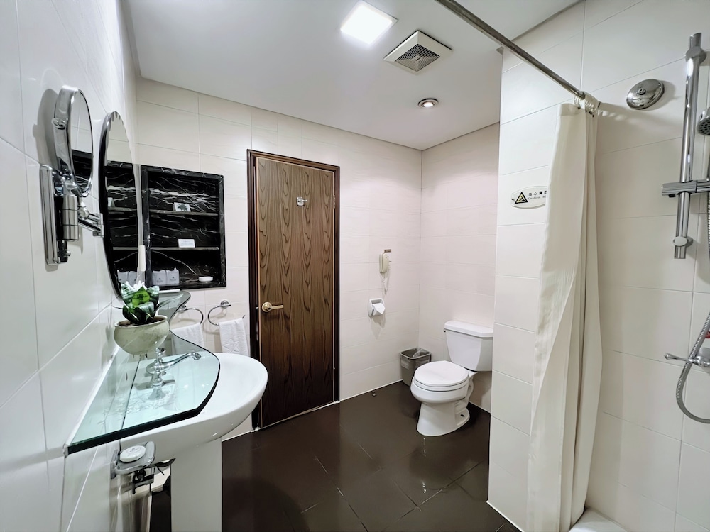 Milky Way Hotel Chongqing 55/56