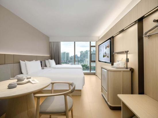 Ji Hotel (Beijing Road Pedestrian Street Tianzi Wharf) 20/50