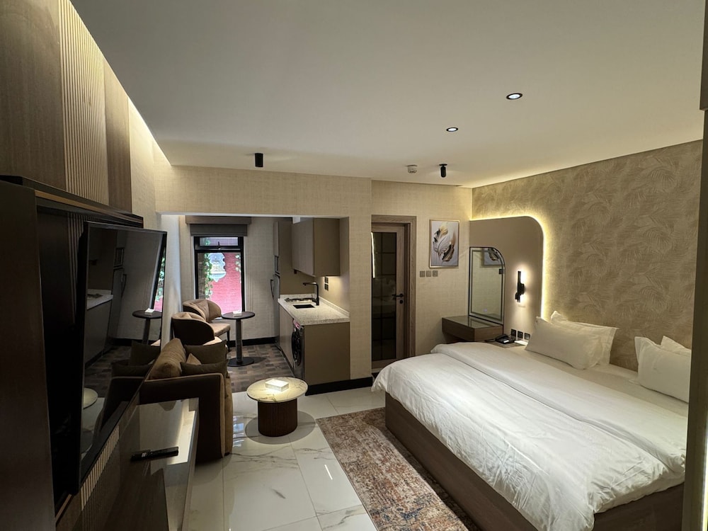 ثلاثة وستون أجنحة فندقية(Sixty Three Hotel) 17/50