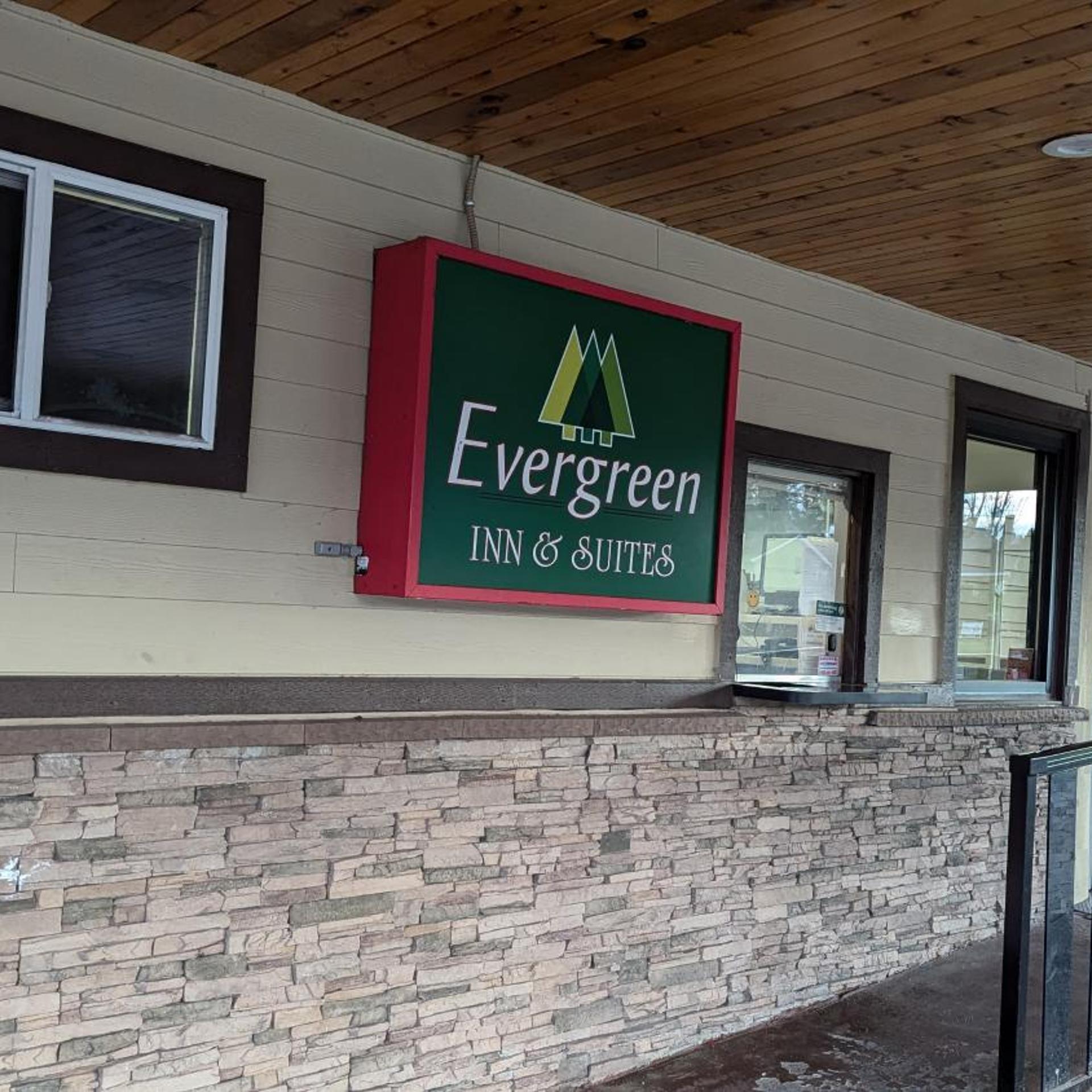 Evergreen Inn Suites Portland 7/48