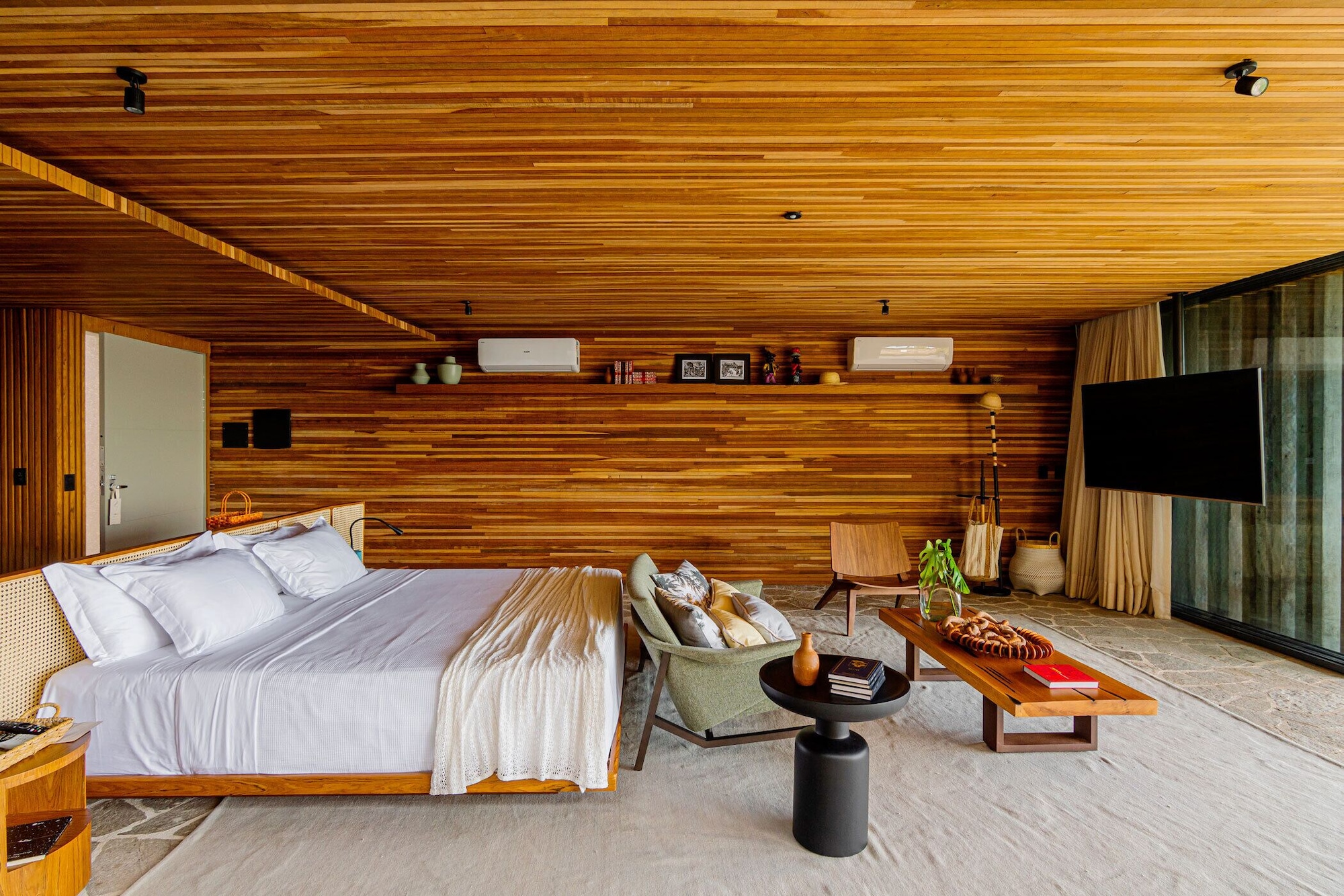 Presidential, Bungalow, 1 King and 1 Single Beds, Sofa, Sauna