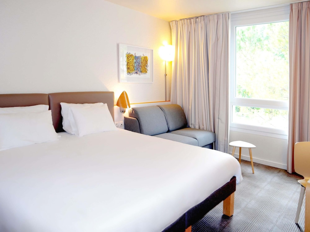 Novotel Grenoble Nord 13/78