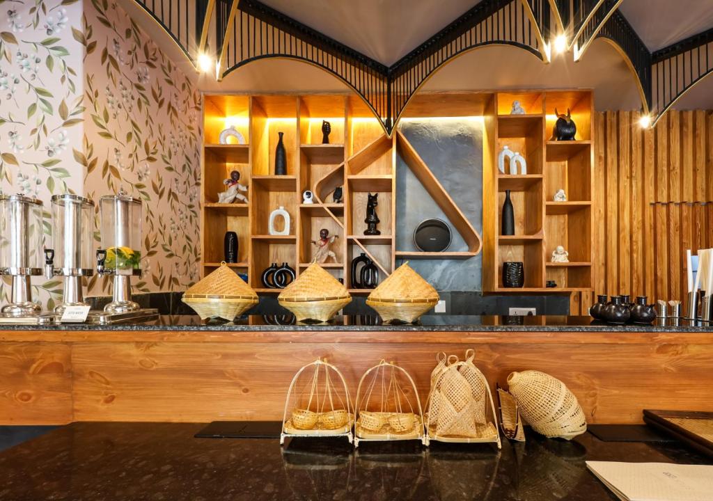 Bloom Hotel - Golf Course Road, Sector 43 25/42