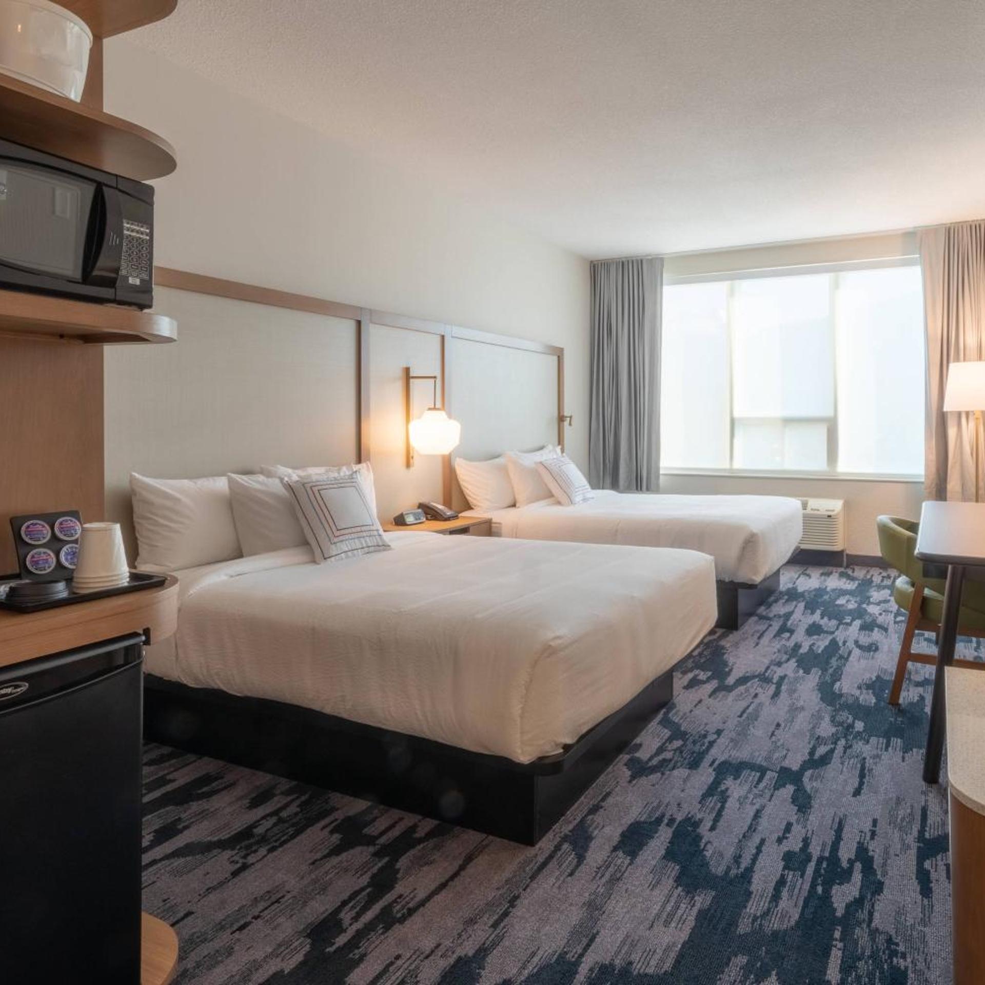 جناح كبير بسريرين كوين، Fairfield Inn & Suites by Marriott Revelstoke 3/7