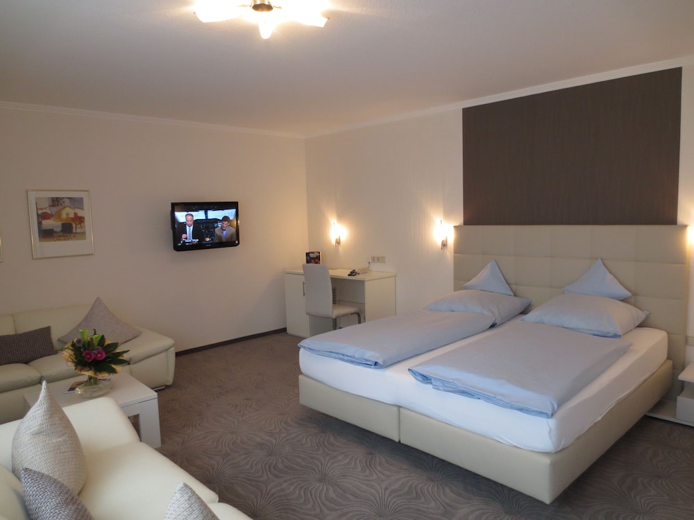 Ferienhotel Stockhausen 10/61