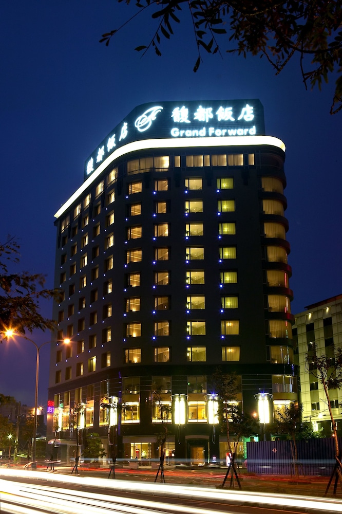 Grand Forward Hotel 1/36