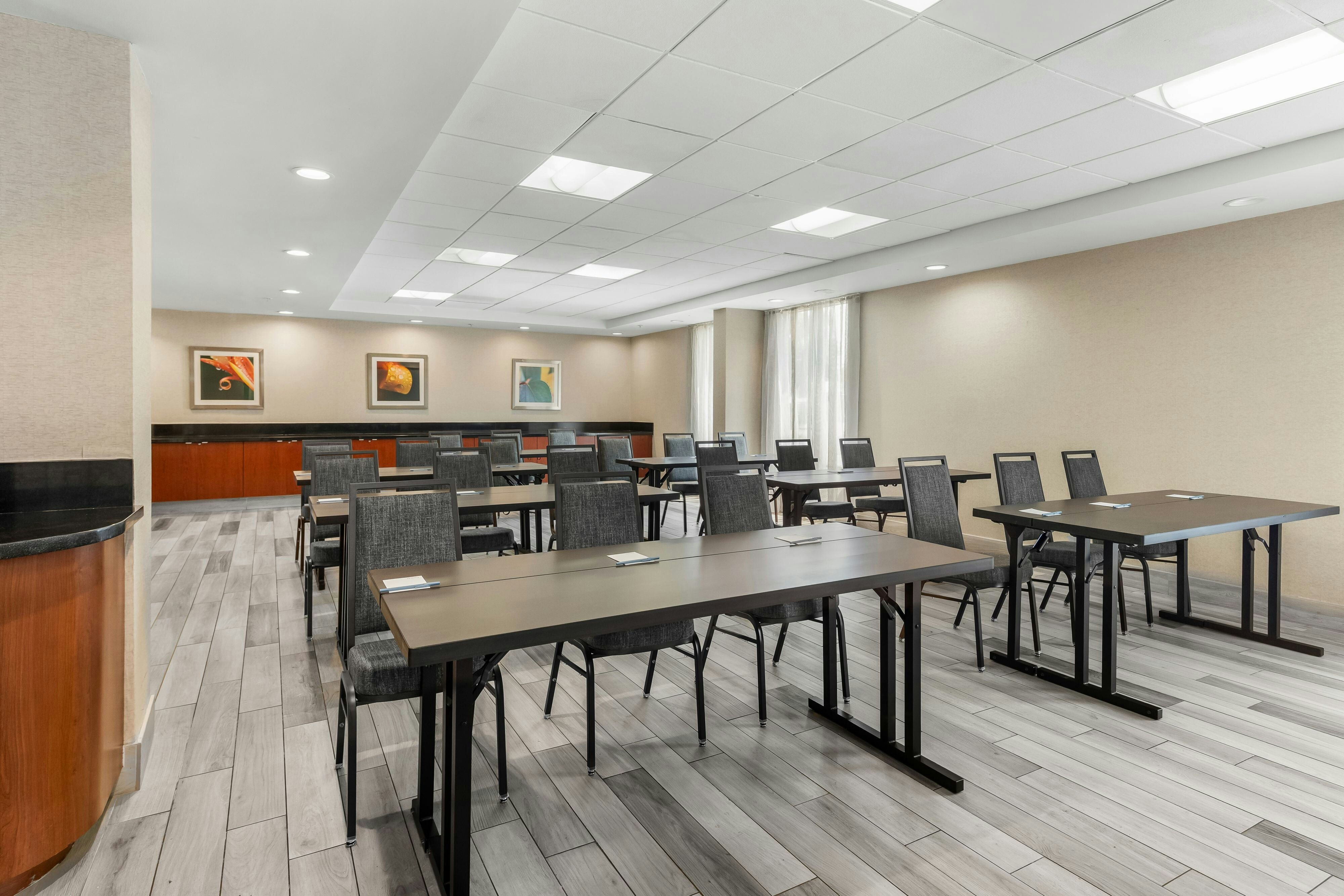 Fairfield Inn & Suites Anaheim North/ Buena Park 24/33