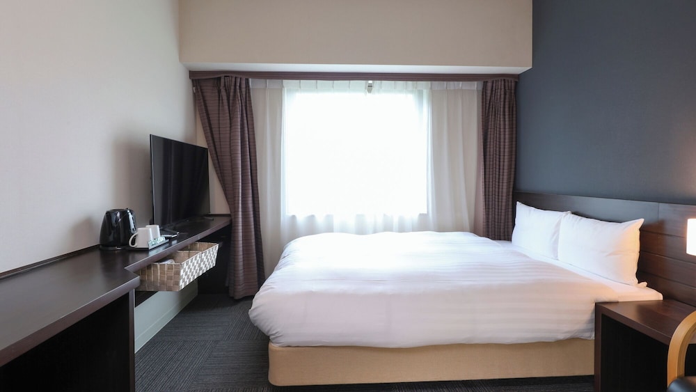 ROOM, DOUBLE BED
