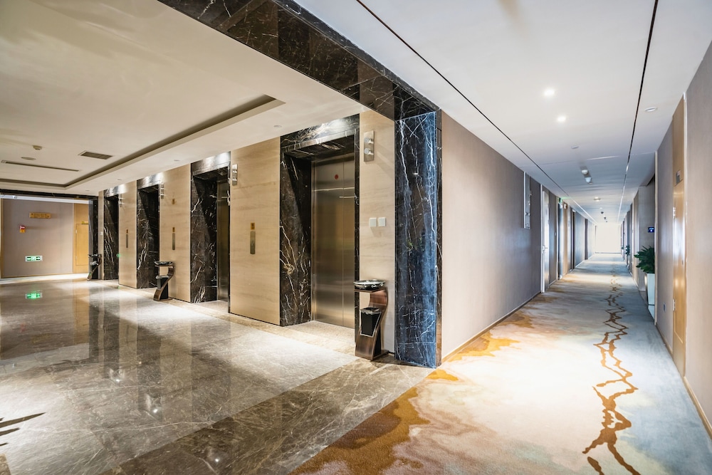 Ramada Encore by Wyndham Hangzhou Aoti 42/64