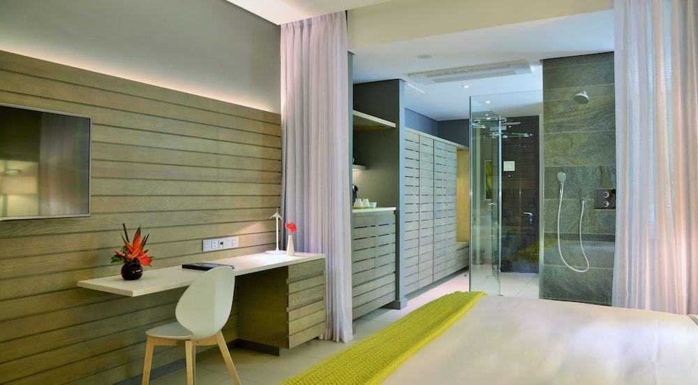 جناح فاخر بسرير فردي بإطلالة على المرسى، Eden Bleu Hotel 2/2
