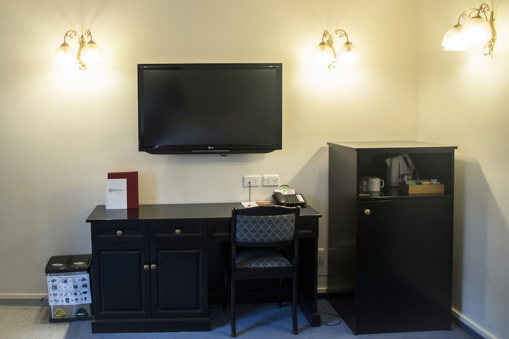 Scenic Hotel Cotswold 55/69