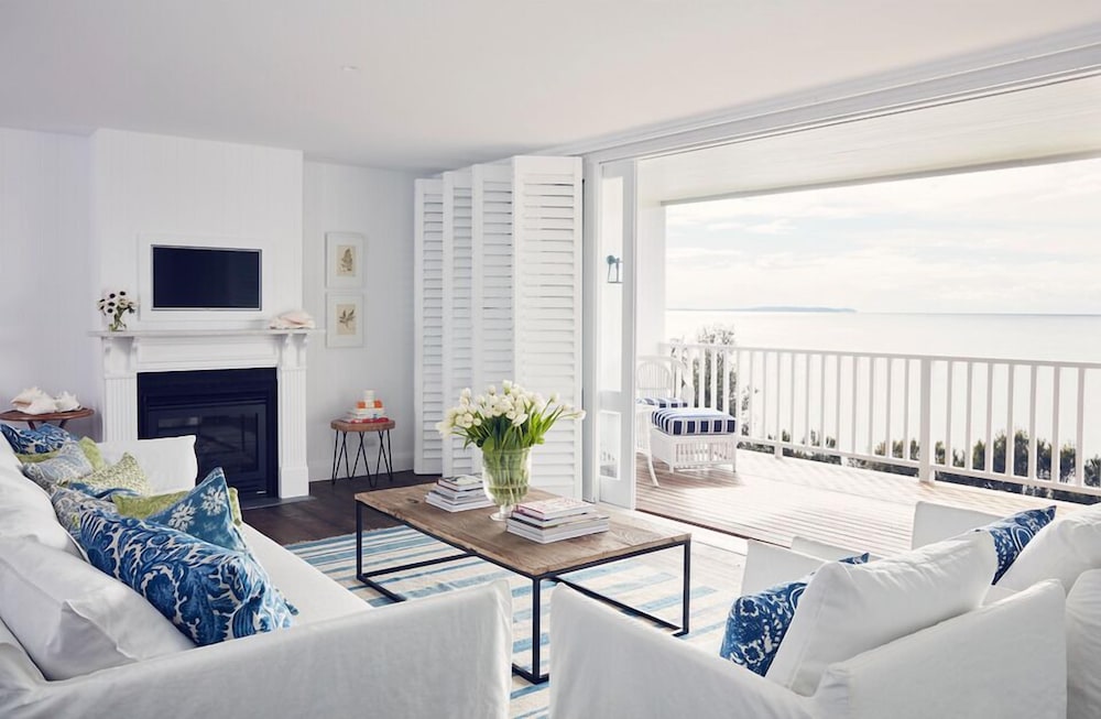 Bannisters by the Sea Mollymook 30/50