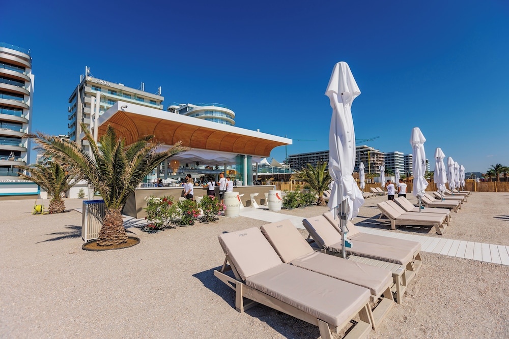 Hotel Opera Mamaia 45/70