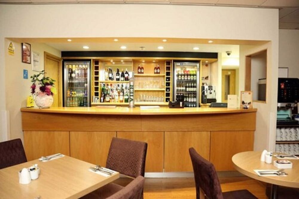 Shore View Hotel 10/49
