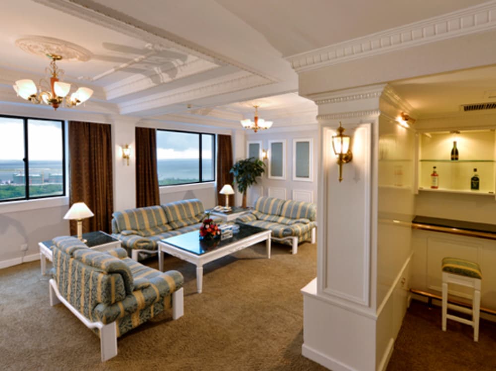 Baohua Harbour View Hotel 15/34