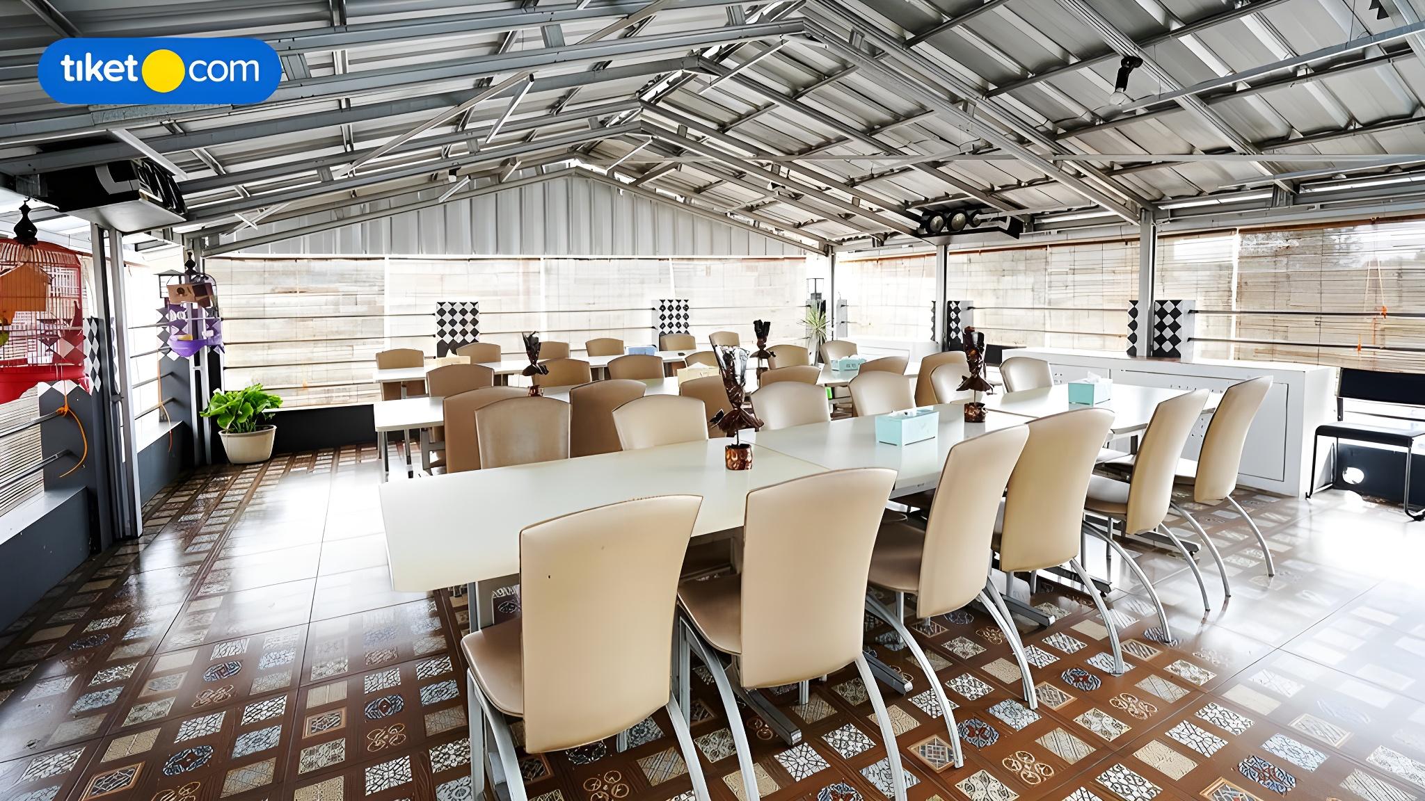 Hotel Salon Fora Longhill Cafe Fora 17/23