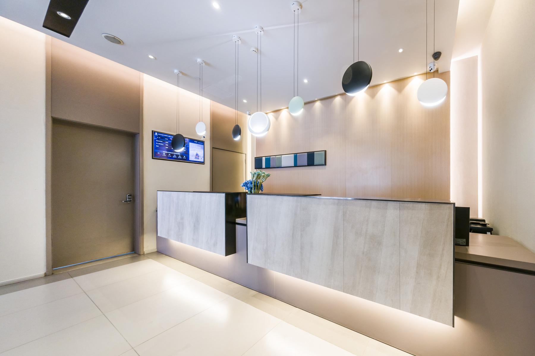Lobby at Homeinn Selected (Wuxi Zhongshan Road Sanyang Square Metro Station), WUXI