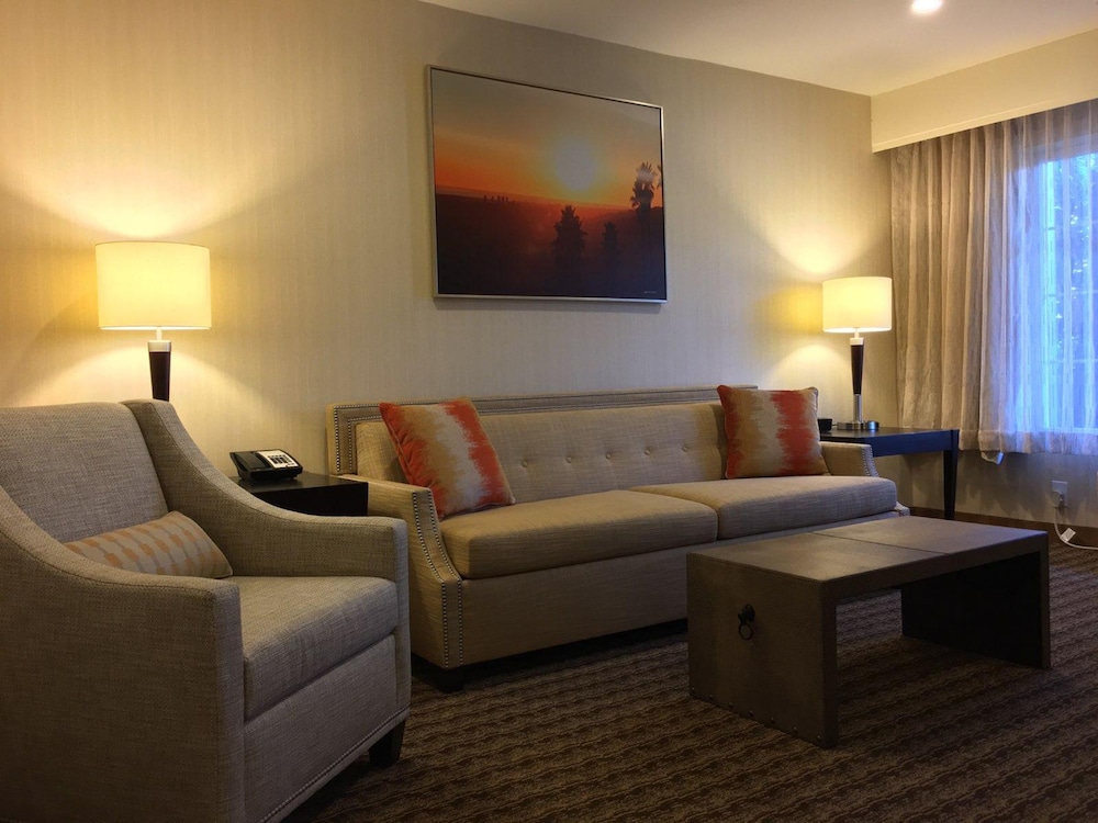 Best Western Plus Carriage Inn 61/78