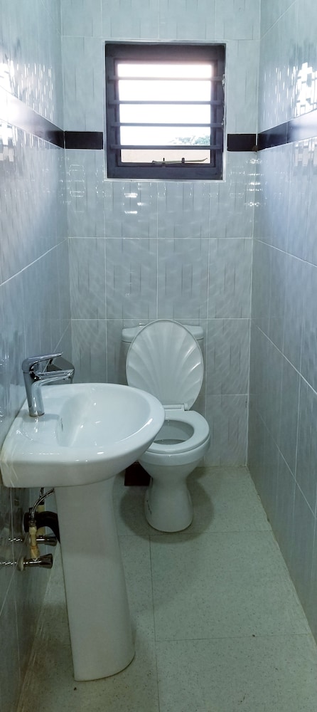 Exquisite Modern Apartment In Lusaka 44/47