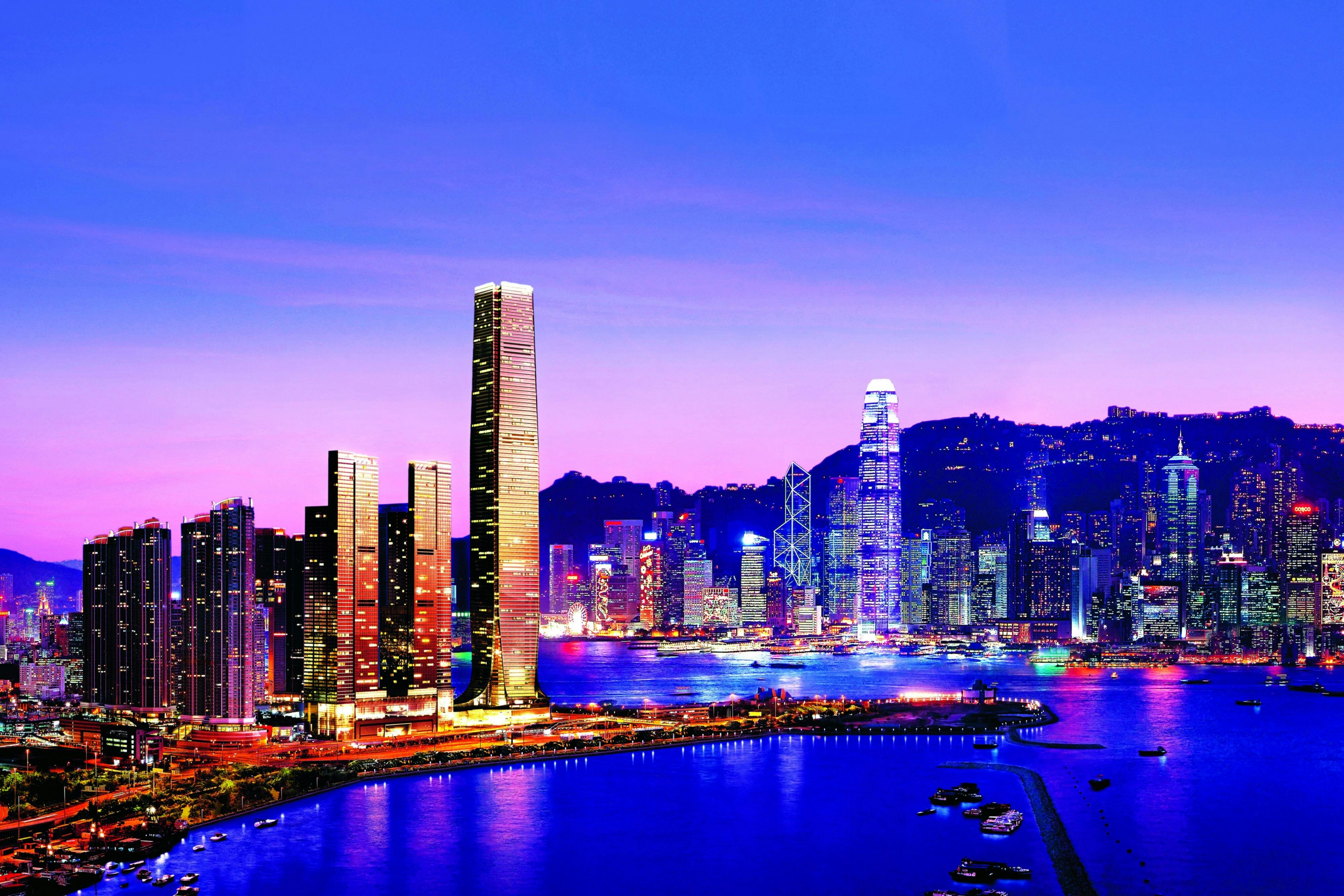 The Ritz Carlton Hong Kong 34/35