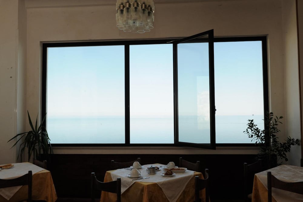 Hotel Peschici 16/50