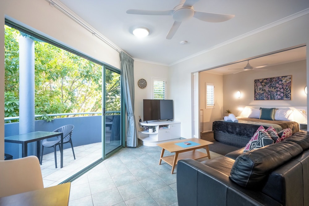 NOOSA RIVER SANDY SHORES 43/65
