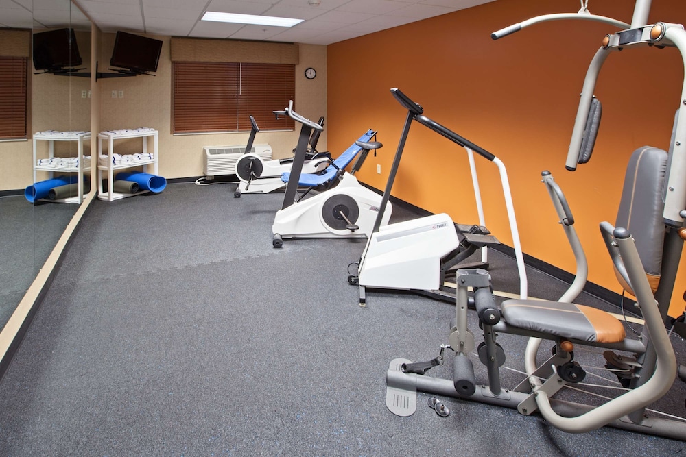 Country Inn & Suites By Radisson Lansing MI 20/42