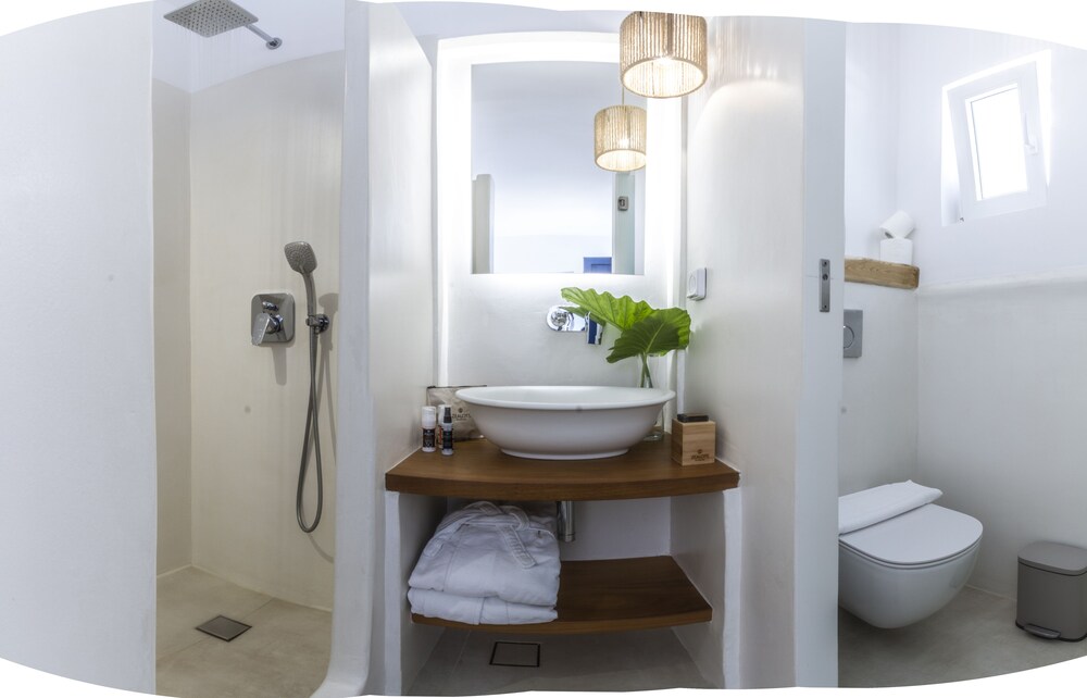 Athina Studios & Suites 47/50