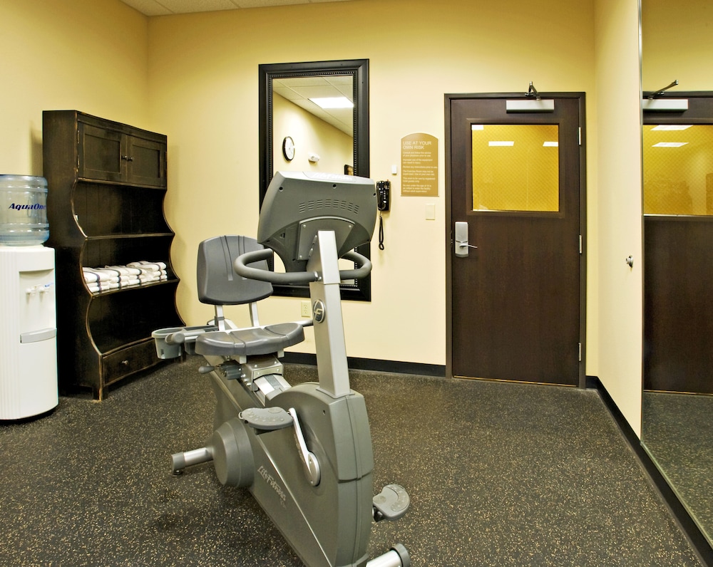 Holiday Inn Express Hotel & Suites Wichita Falls 39/52