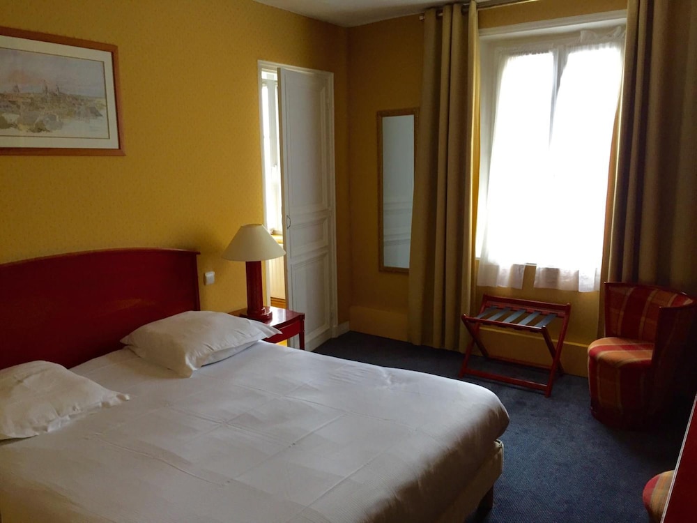 Hotel de Normandie 5/31