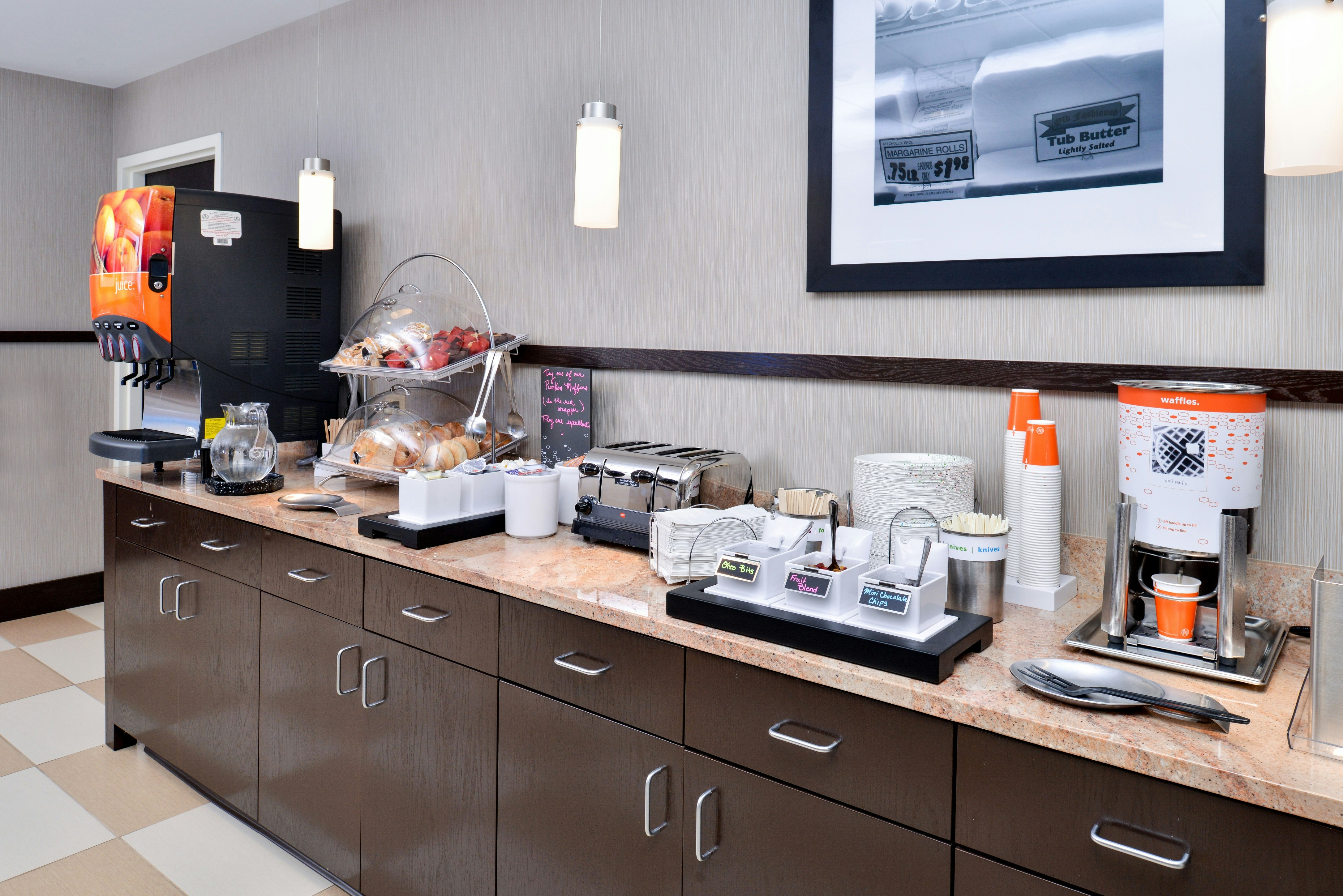 Hampton Inn & Suites California University-Pittsburgh 42/45