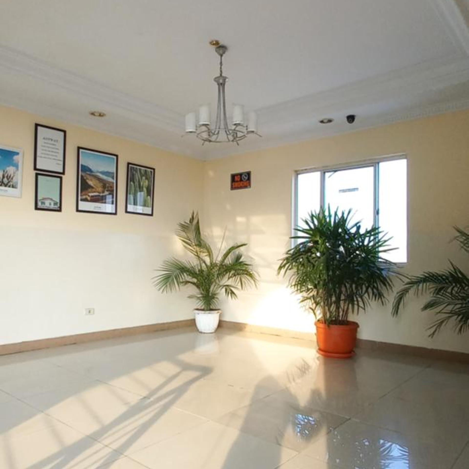 Hotel Celebes 8/56