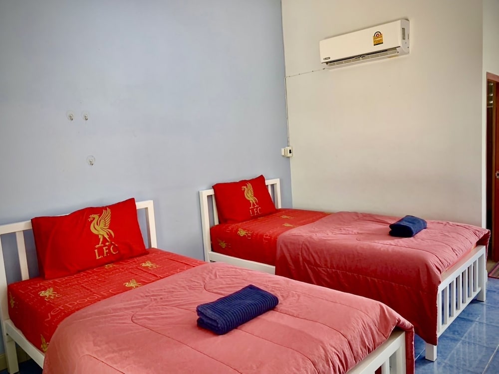 Room at Baan Kenpoo Resort, PHETCHABURI