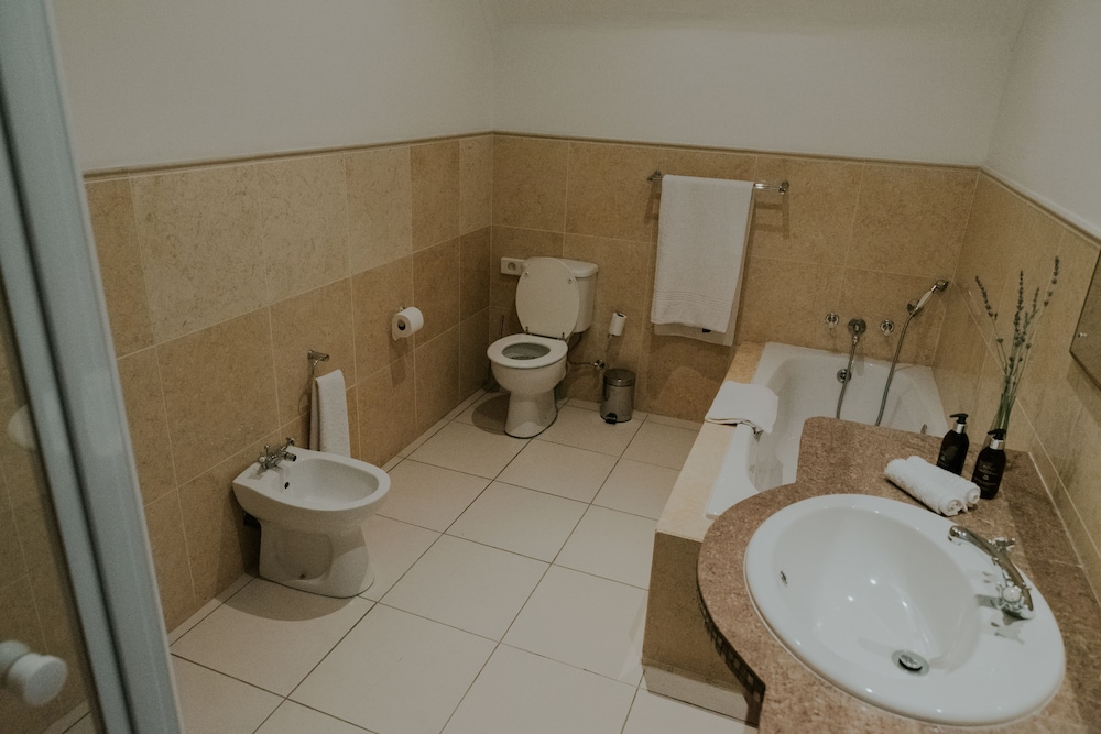 Cana Vineyard Guesthouse 15/76