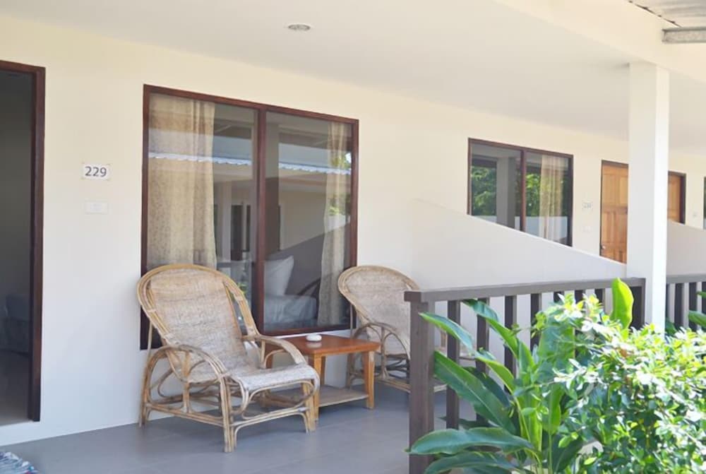 Nakara Long Beach Resort 30/50