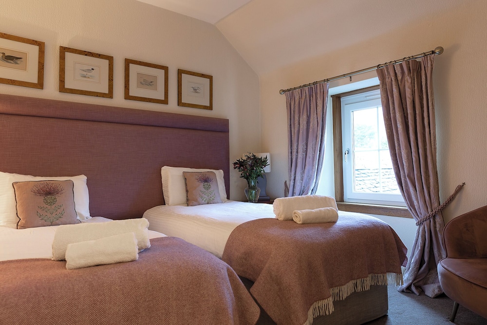 STANDARD, TWIN BEDS