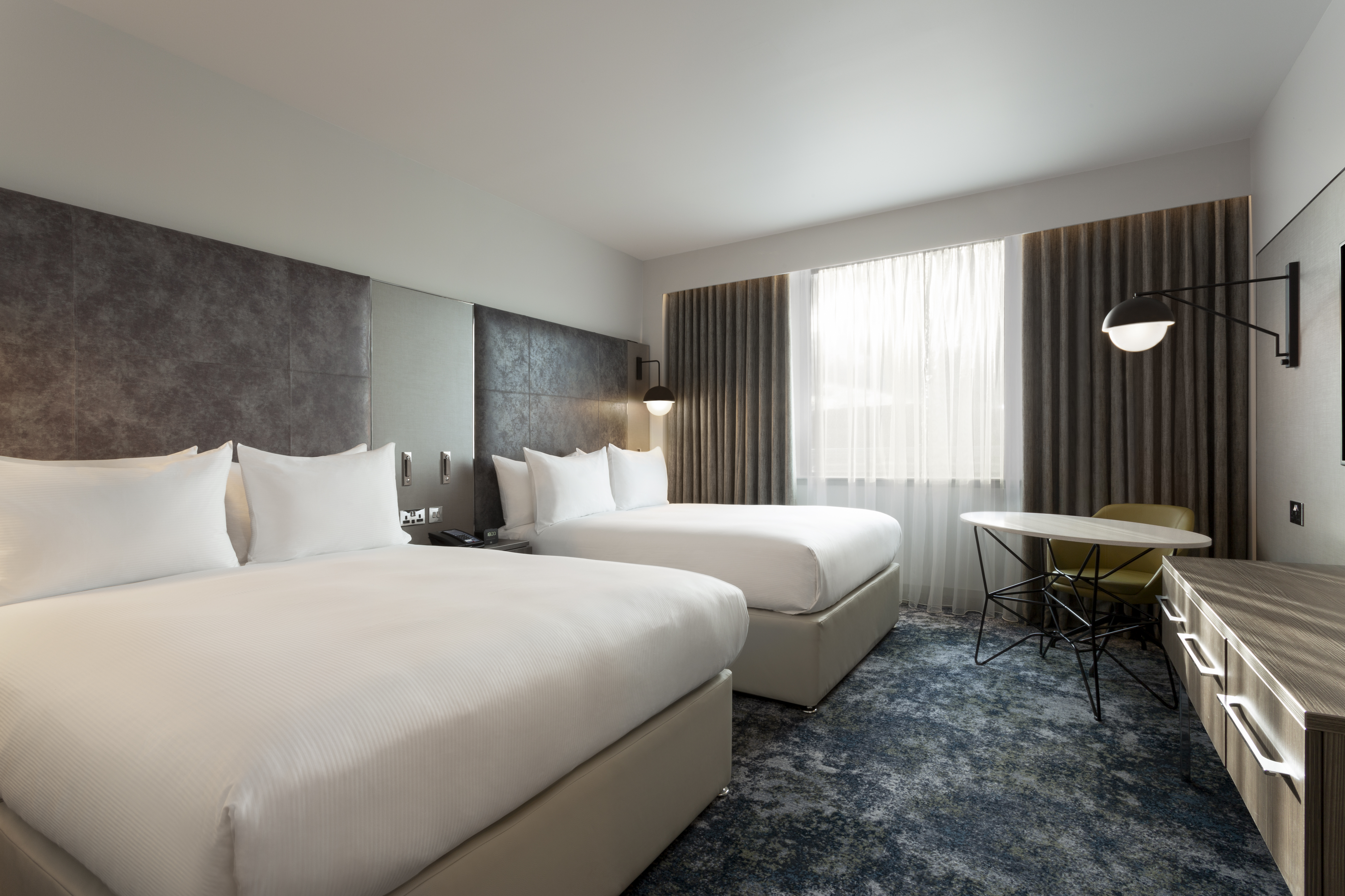 Guest Room, 2 Queen Beds, Bath and Shower